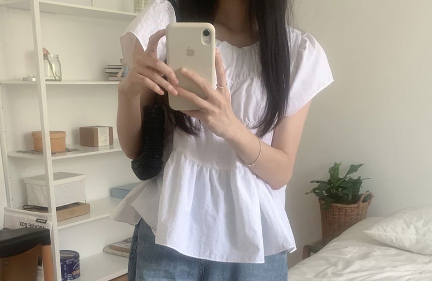 Round Neck Flutter Sleeve Ruched Tiered Top