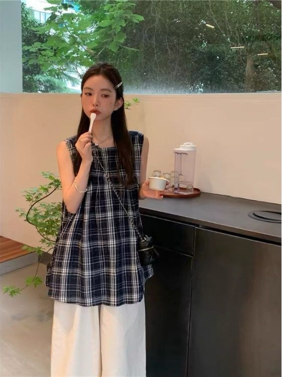 Plaid Tunic Top with Round Neck Sleeveless
