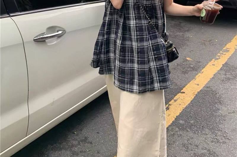 Plaid Tunic Top with Round Neck Sleeveless