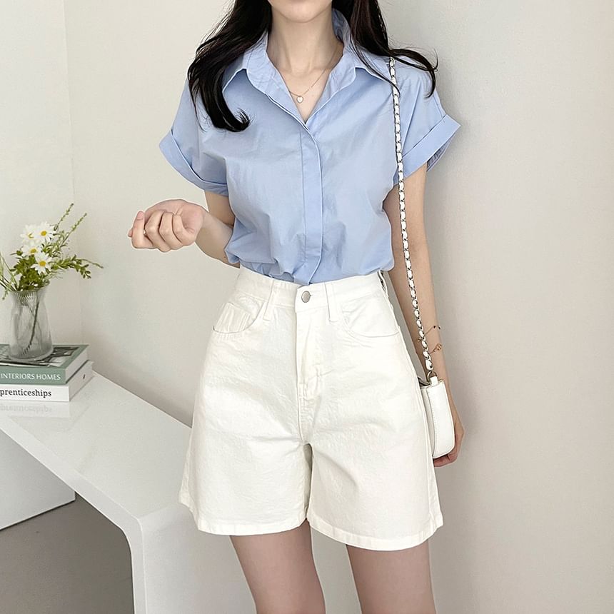 Collared Button Down Shirt with Short Sleeves