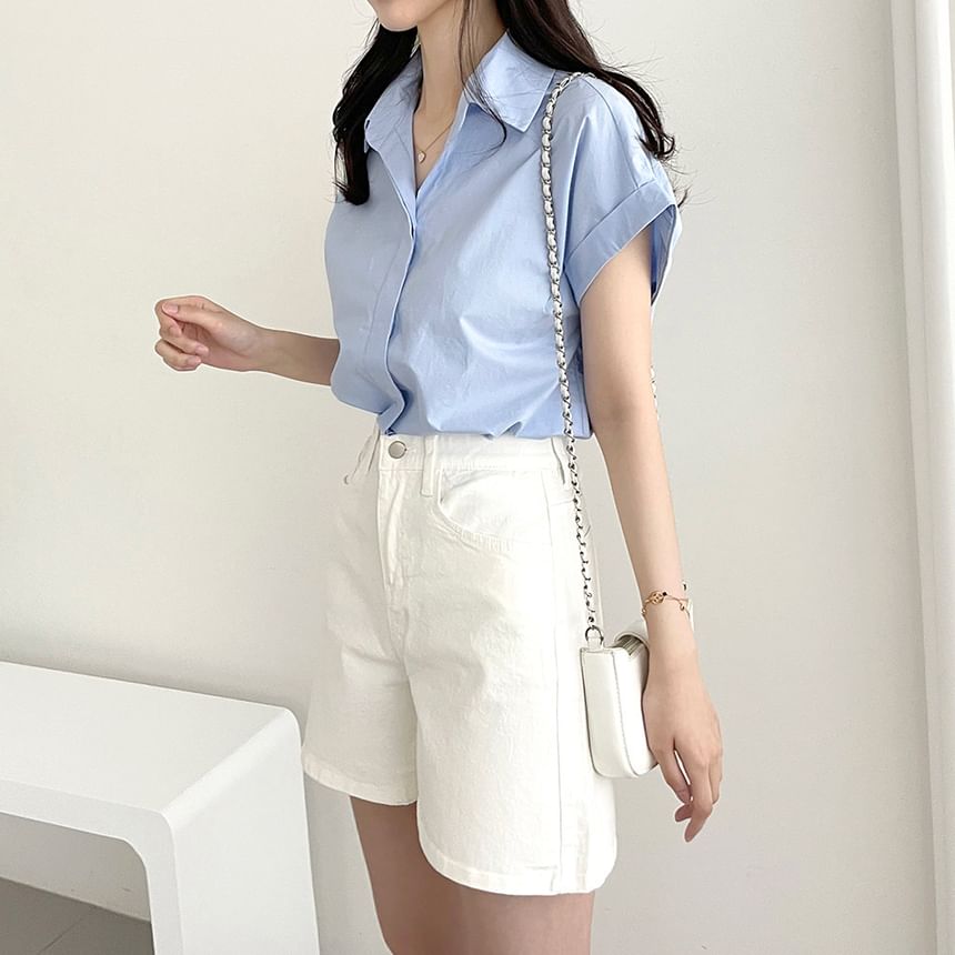 Collared Button Down Shirt with Short Sleeves