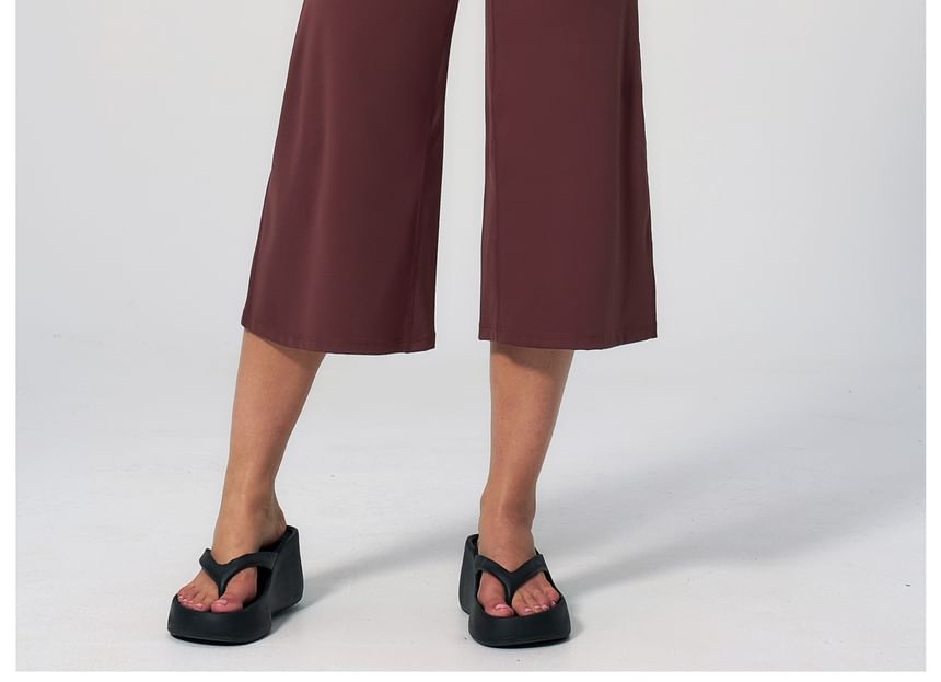 Cropped Camisole & Wide Leg Capri Pants Set