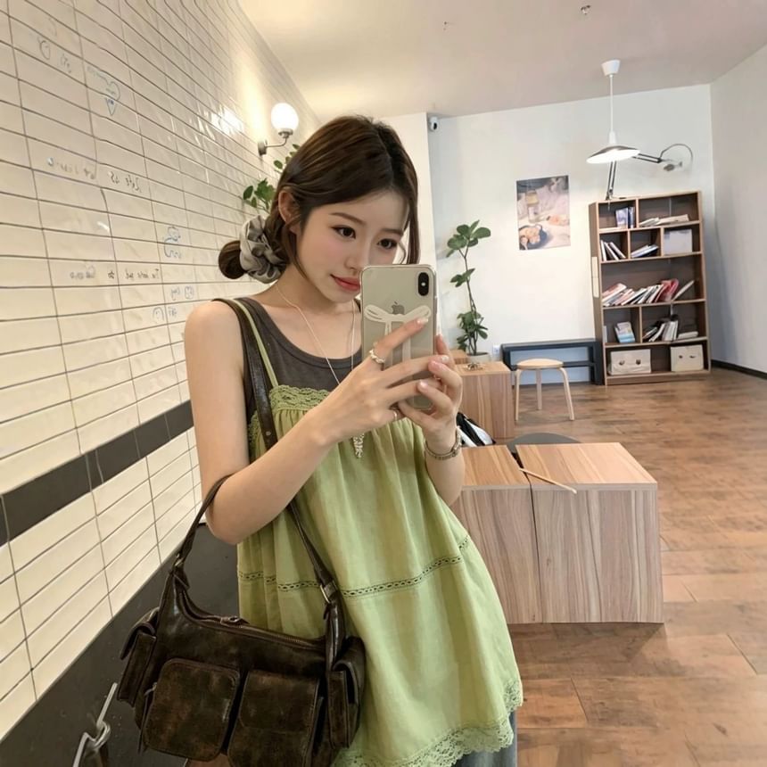 Set: Lace-Trim A-Line Camisole Top + Plain Tank Top