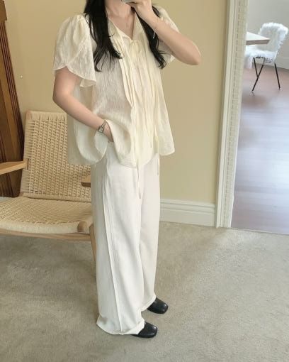 Short Sleeve Tie-Neck Plain Pleated Loose-Fit Blouse