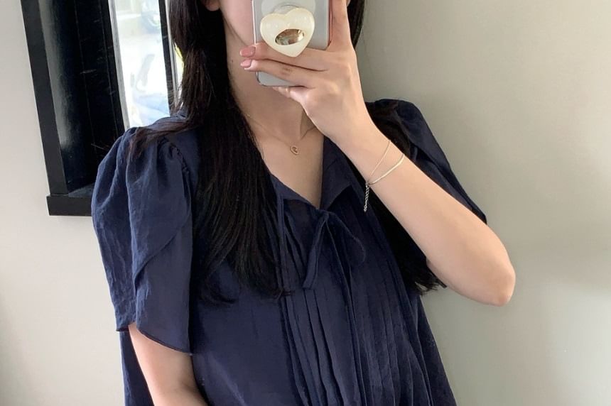 Short Sleeve Tie-Neck Plain Pleated Loose-Fit Blouse