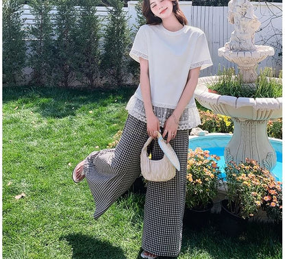 Maternity Crew Neck Lace Panel Tee & High Waist Checked Culottes