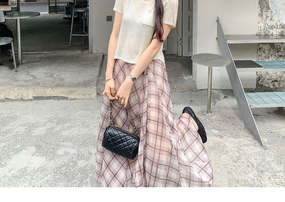 Short Sleeve Round Neck Plain Knit Top