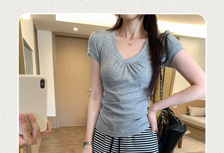 Short-Sleeve V-Neck Ruched Plain T-Shirt