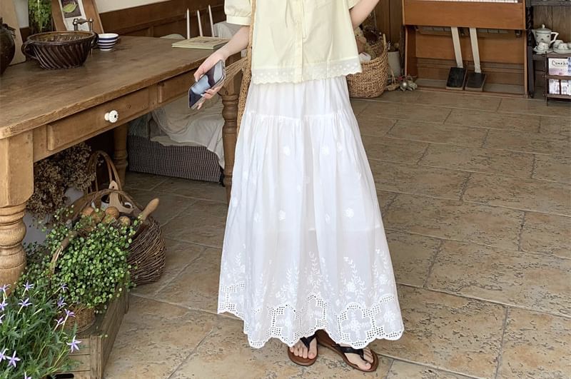 Short-Sleeve Ribbon Accent Plain Blouse / High Waist Maxi A-Line Skirt