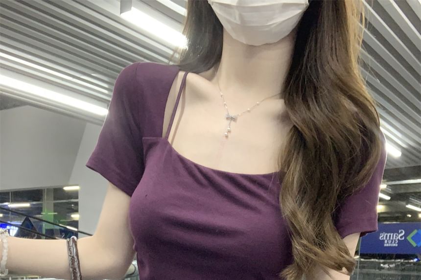 Short-Sleeve Scoop Neck Plain Crop Top