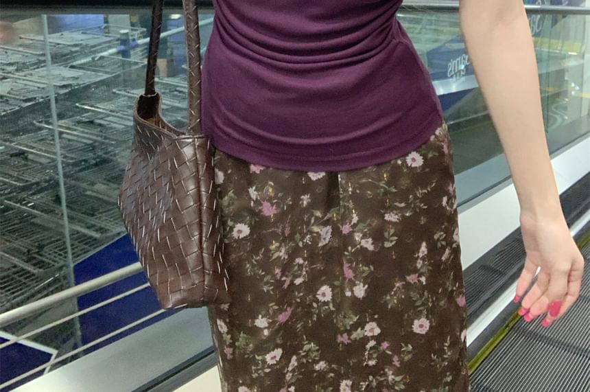 Short-Sleeve Scoop Neck Plain Crop Top