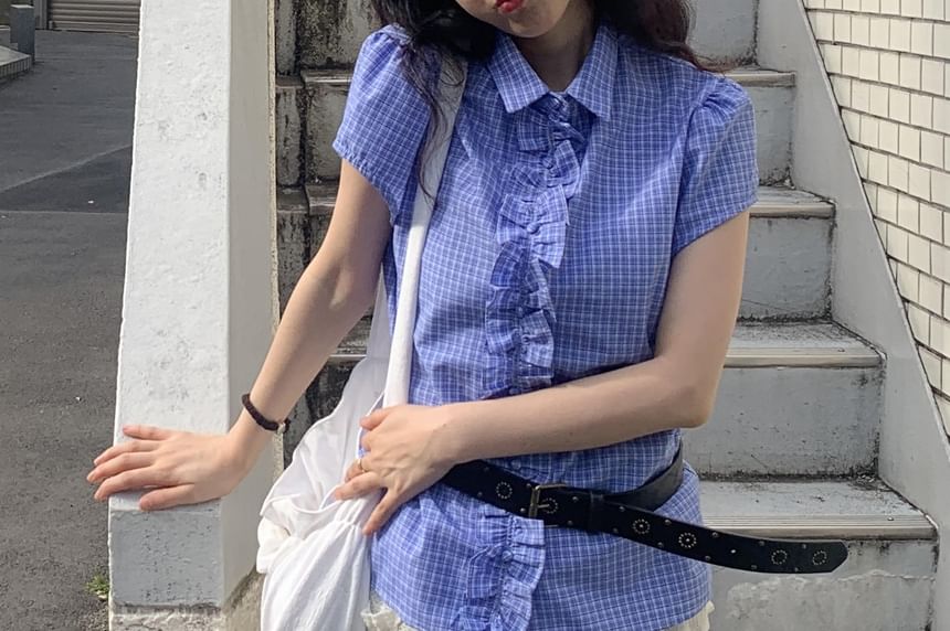 Short Sleeve Collared Ruffle Blouse