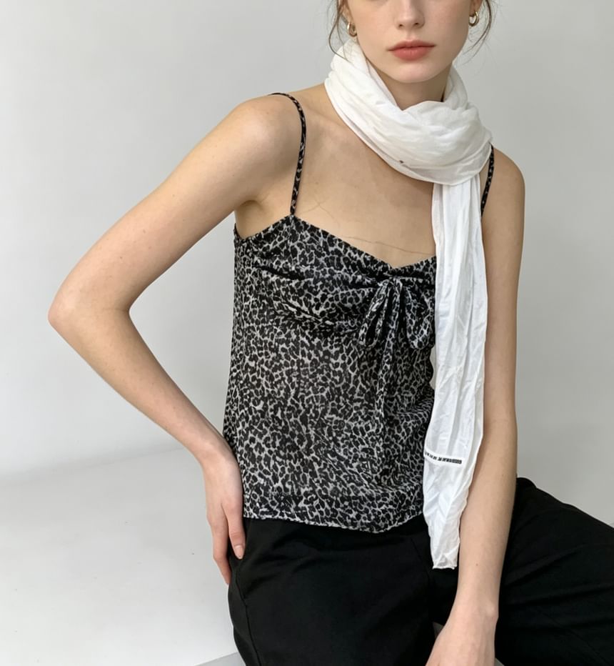 Sweetheart Neckline Leopard Print Tie-Front Camisole Top