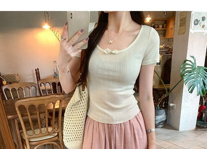 Scoop Neck Slim Fit T-Shirt with Short Sleeves