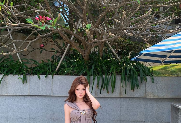 One-Shoulder Knotted Top & Low-Rise Mesh Midi Skirt