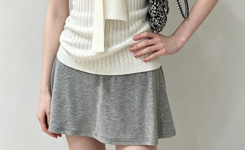 Halter V-Neck Tie-Front Plain Cable Knit Slim-Fit Tank Top