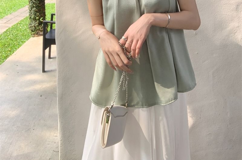 Flowy Crewneck Sleeveless Top - Plain Cotton