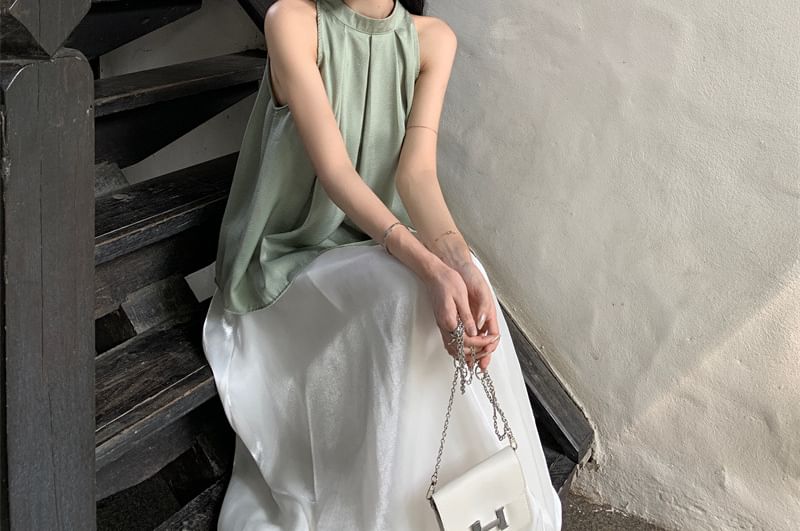 Flowy Crewneck Sleeveless Top - Plain Cotton