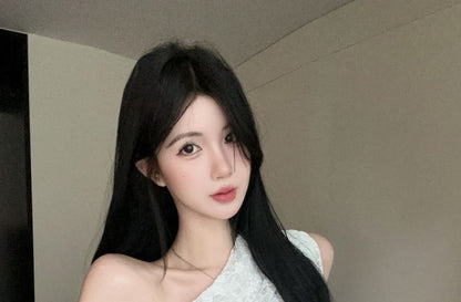 Asymmetric Lace Sleeveless Crop Top - Solid
