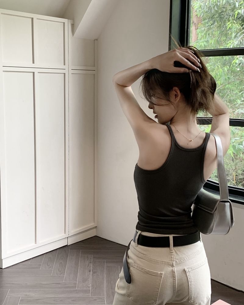 Crop Camisole Scoop Neck Top - Solid