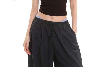 Short-Sleeve Scoop Neck Crop Top / Halter Neck Top