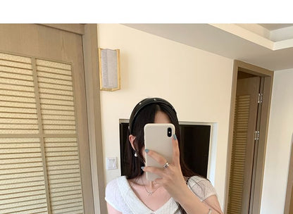 Textured Knit Top with Collar and Short Sleeves