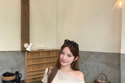 One-Shoulder Short Sleeve Simple Tee