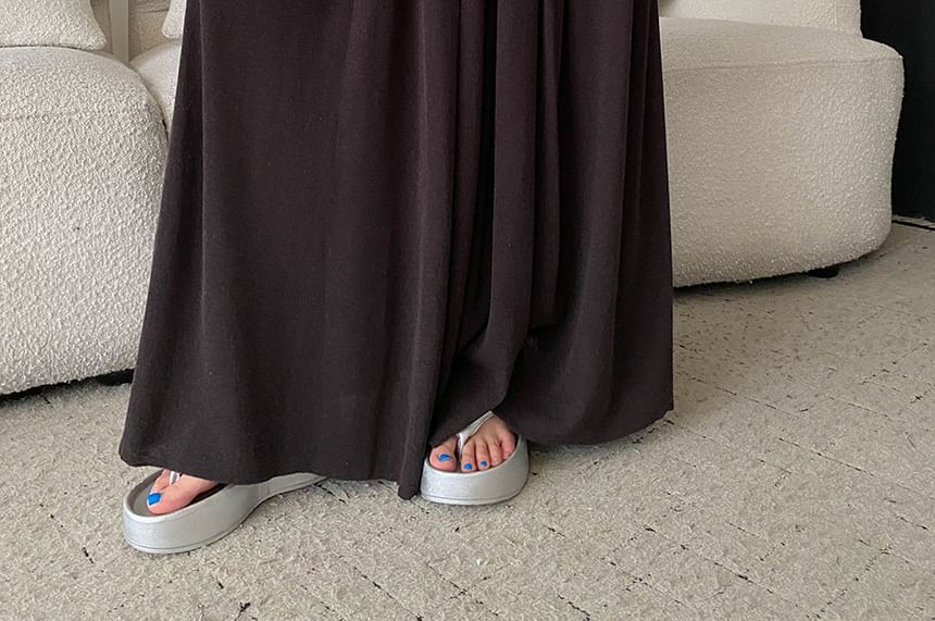 Scoop Neck Knit Top & Pleated Maxi Skirt Set