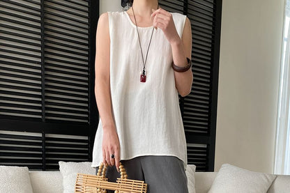 V-Neck Sleeveless Basic Blouse