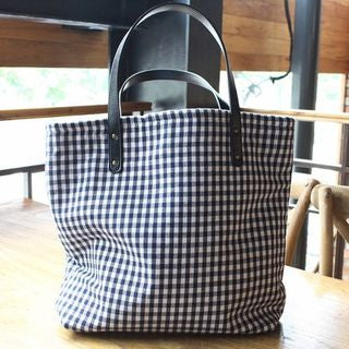 Shopper-Tasche aus Canvas mit Karomuster