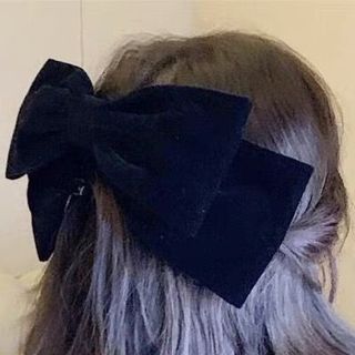 Bow Clip Hair