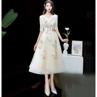 V-Neck A-Line Gown Evening Short-Sleeve Floral Embroidered