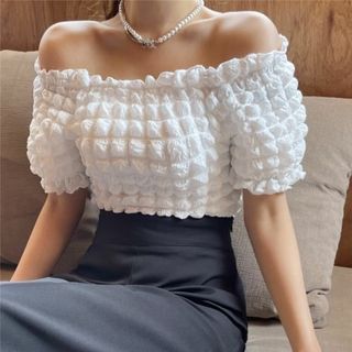 Kurzärmliges, schulterfreies, schlichtes, gerüschtes Oberteil