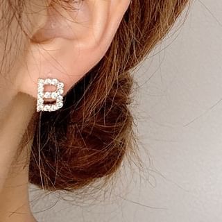 Rhinestone Lettering Ear Stud