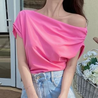 Short-Sleeve Asymmetrical Plain Top