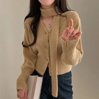 Long Sleeve V-Neck Crop Cardigan with Choker
