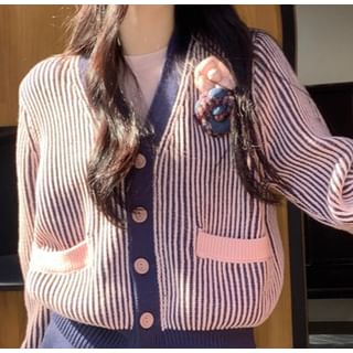 Ribbed V-Neck Cardigan & Mini Skirt Set with Brooch - Long Sleeve Knit Top