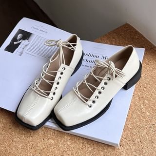 Toe Lace-Up Flats Square
