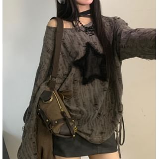 Star Patch Distressed Oversized Crewneck Extended Sleeve Sweatshirt