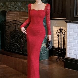 Long Sleeve Square Neck Lace Body-Hugging Maxi Gown