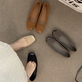Square-Toe Flats