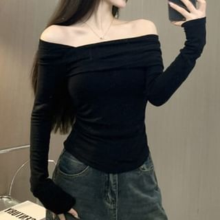 Asymmetrical Neck Cold-Shoulder Knit Long-Sleeve Top