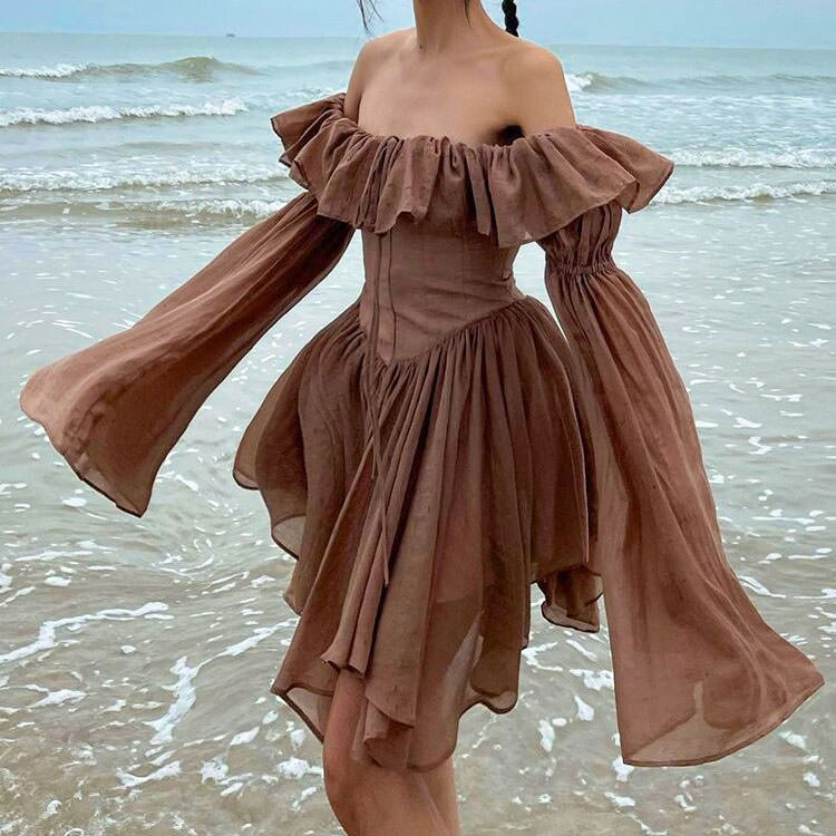 Robe mini marron élégante