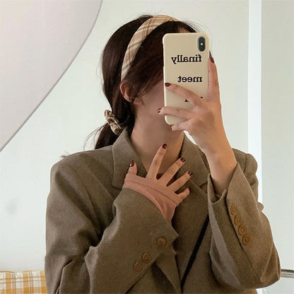 Süßes Beauty-Stirnband