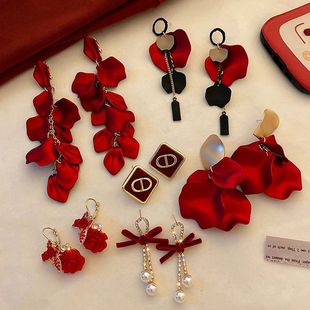 Petal / Faux Pearl / Alloy Earring (various designs)