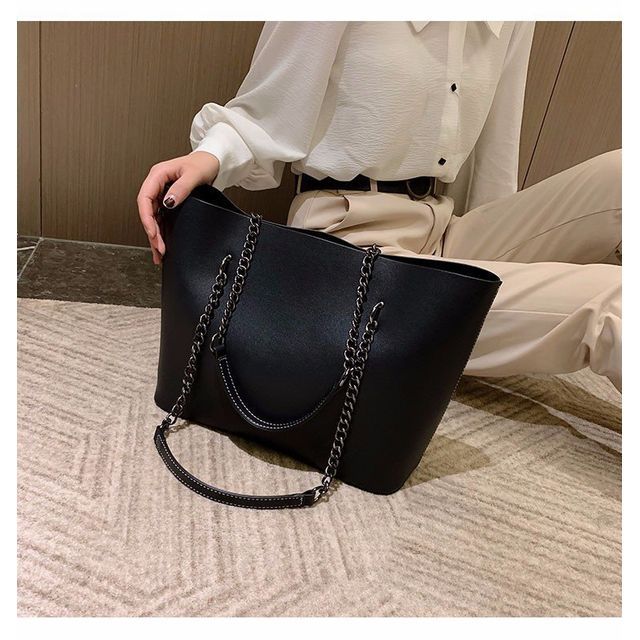 Chain Strap Tote Bag
