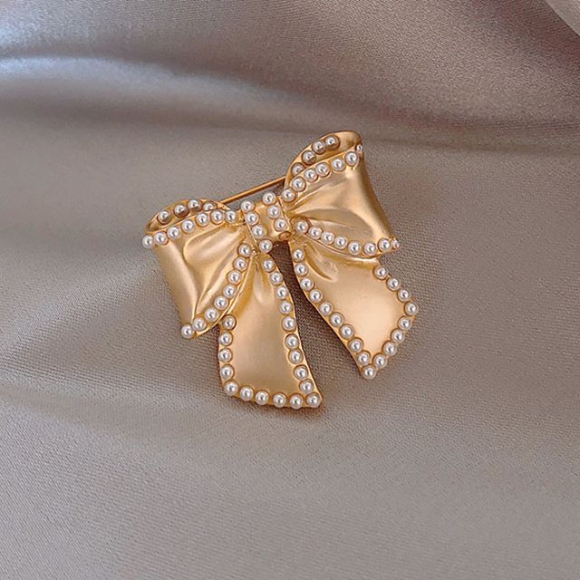 Steel Pearl Brooch
