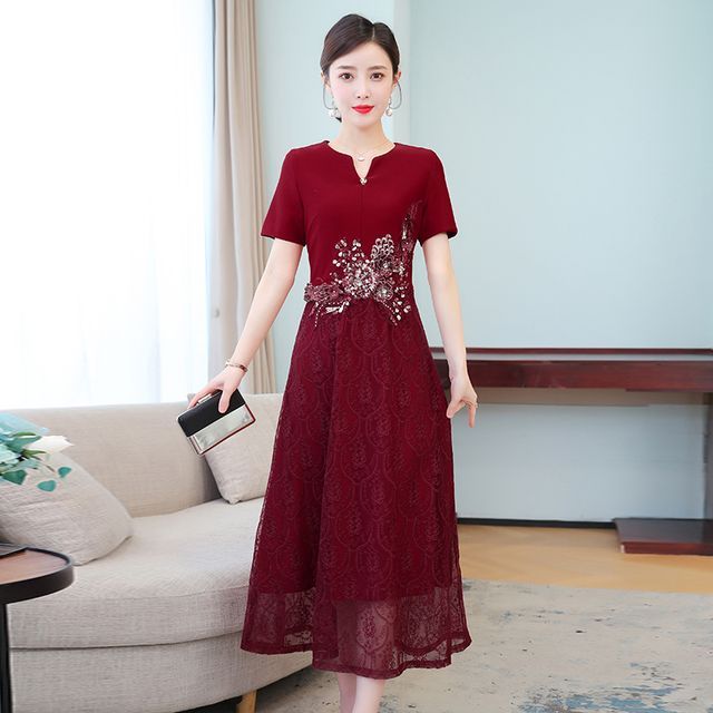 Short-Sleeve Floral Embroidered Midi A-Line Lace Qipao Dress