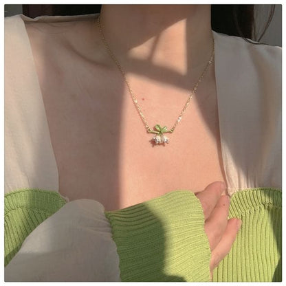 Faux Pearl Flower Stud Earring / Hook Earring / Necklace / Bracelet