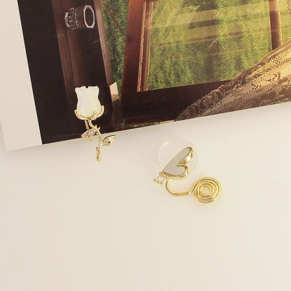 Flower Heart Shell Asymmetrical Alloy Earring